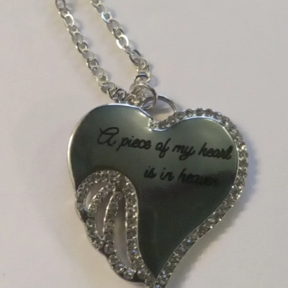 Necklace - Picture 1 of 2